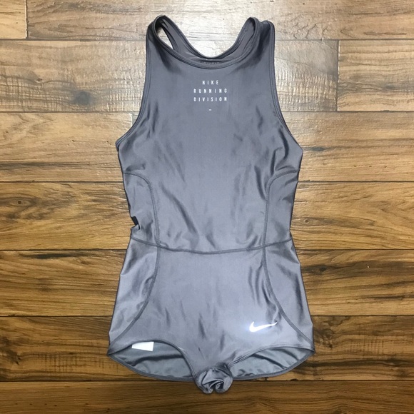 Nike Run Division Bodysuit - Picture 7 of 8